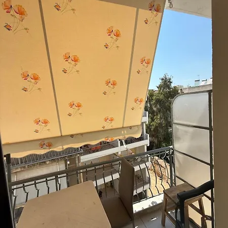 A Nest For Two In Athens *