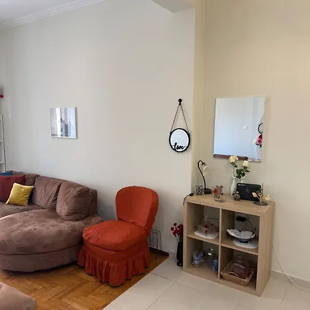 A Nest For Two In Athens